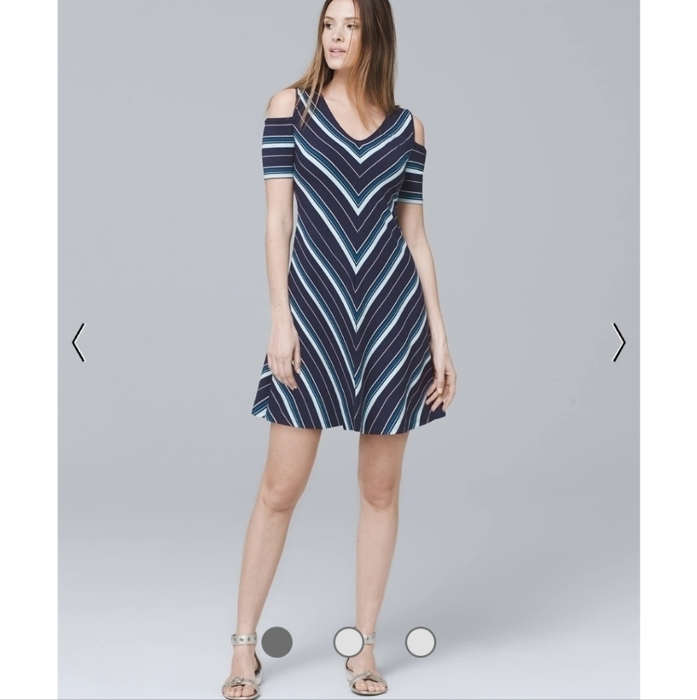 White House Black Market cold shoulder blue chevron trapeze dress sz medium